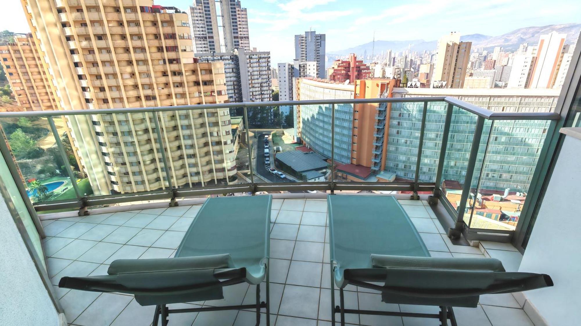 Skyline 5 Apartment With Private Balcony And Nice Views 베니돔 외부 사진